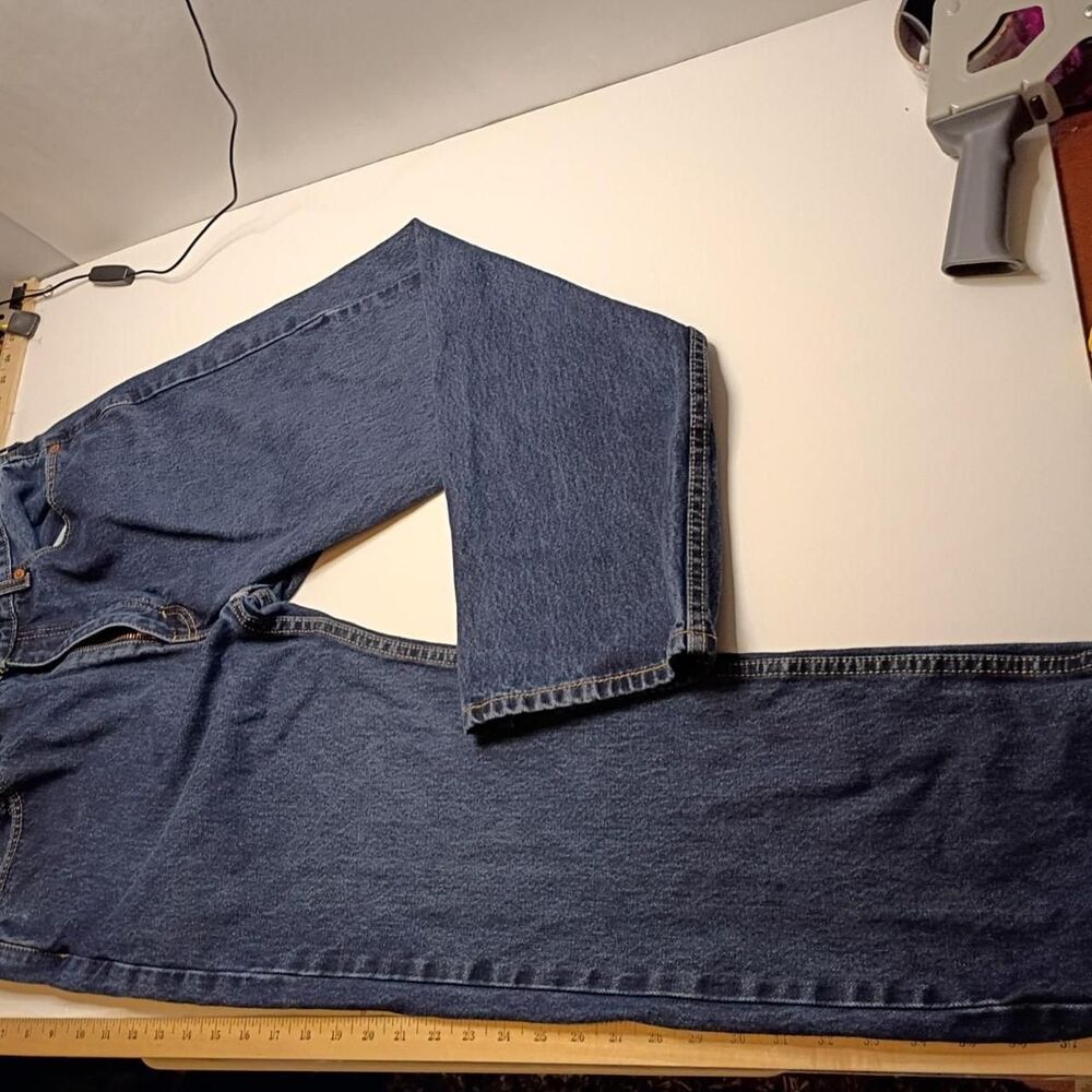 Levi-s Men's Blue and Navy Jeans
